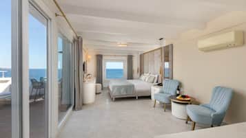 Junior Room | Terrace/patio