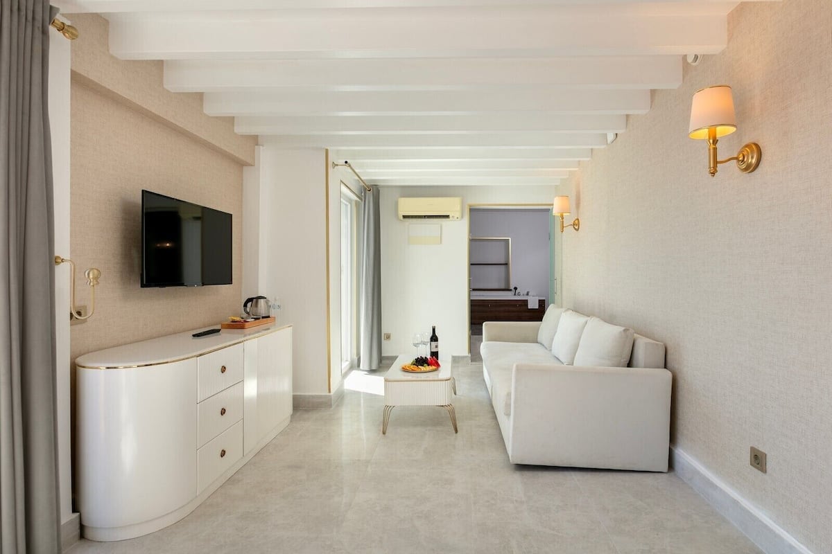 mediterranean suite with panoramic terrace | 1 bedroom, hypo-allergenic bedding, minibar, in-room safe