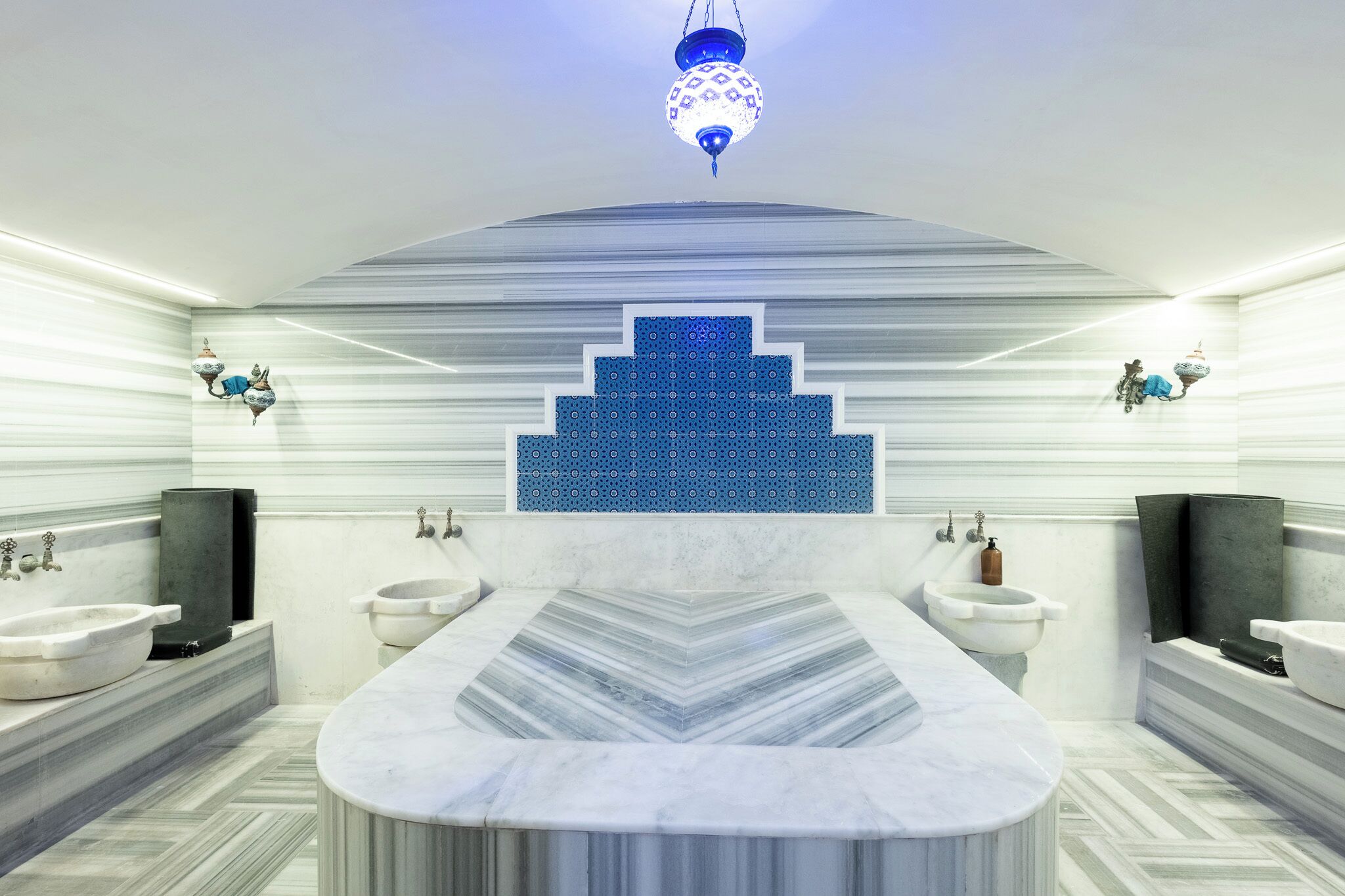 Sauna, Türkisches Bad/Hamam, Körperbehandlungen, Warmsteinmassagen