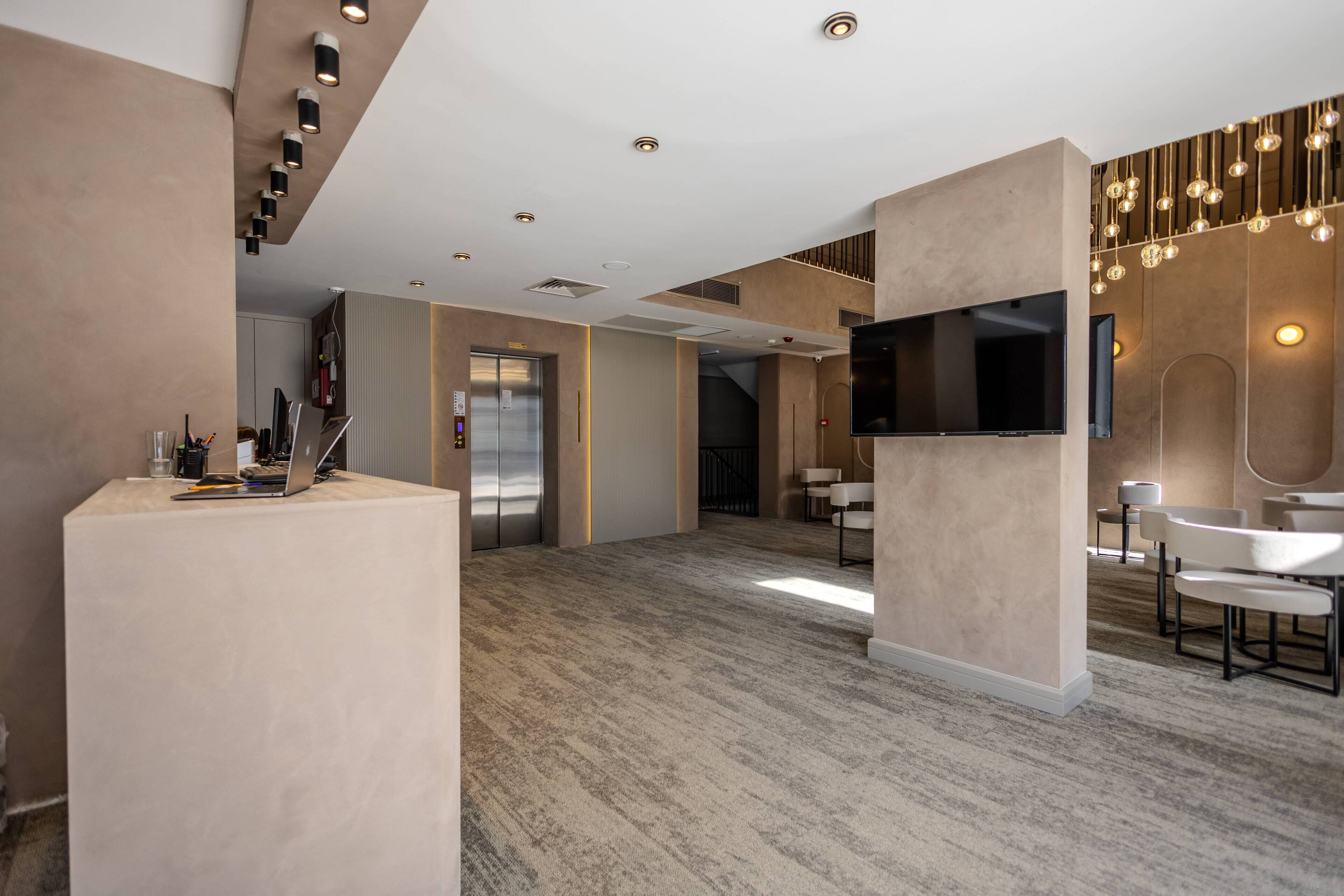 Photo - Reo Hotel