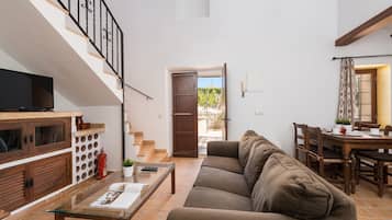 Télévision, cheminée