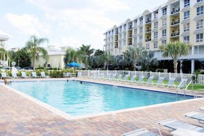 Unclassified image, 2 of 8, button - Siesta Key!  Best Beach in the Usa ! One Week Rental - AUG 28TH-SEPT 4TH (Sarasota)