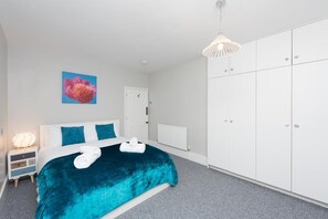 Apartment | 1 bedroom, premium bedding, individually decorated - Seafront Walk Garden Apartment (Broadstairs)