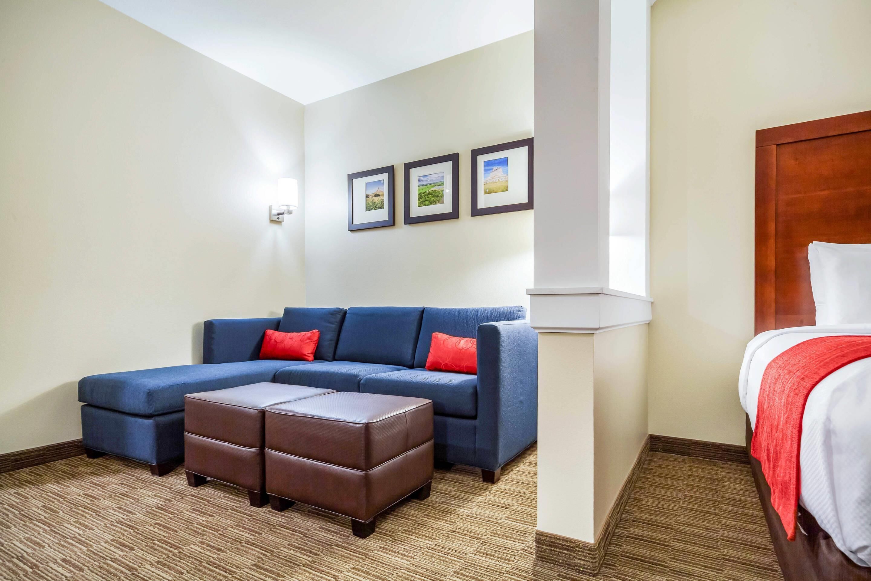 suite, multiple beds, non smoking | desk, laptop workspace, free wifi, bed sheets