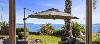 North Cole Cottage - Hatepe Lake Front Home