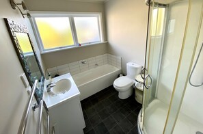 Badewanne, Haartrockner