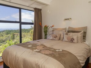 4 Schlafzimmer, Bügeleisen/Bügelbrett, WLAN