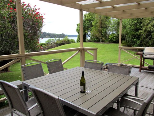 Lake Rotoehu Accommodation - Lake Rotoehu Home