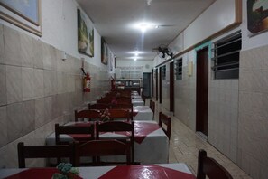 Colazione a buffet inclusa, servita tutte le mattine 