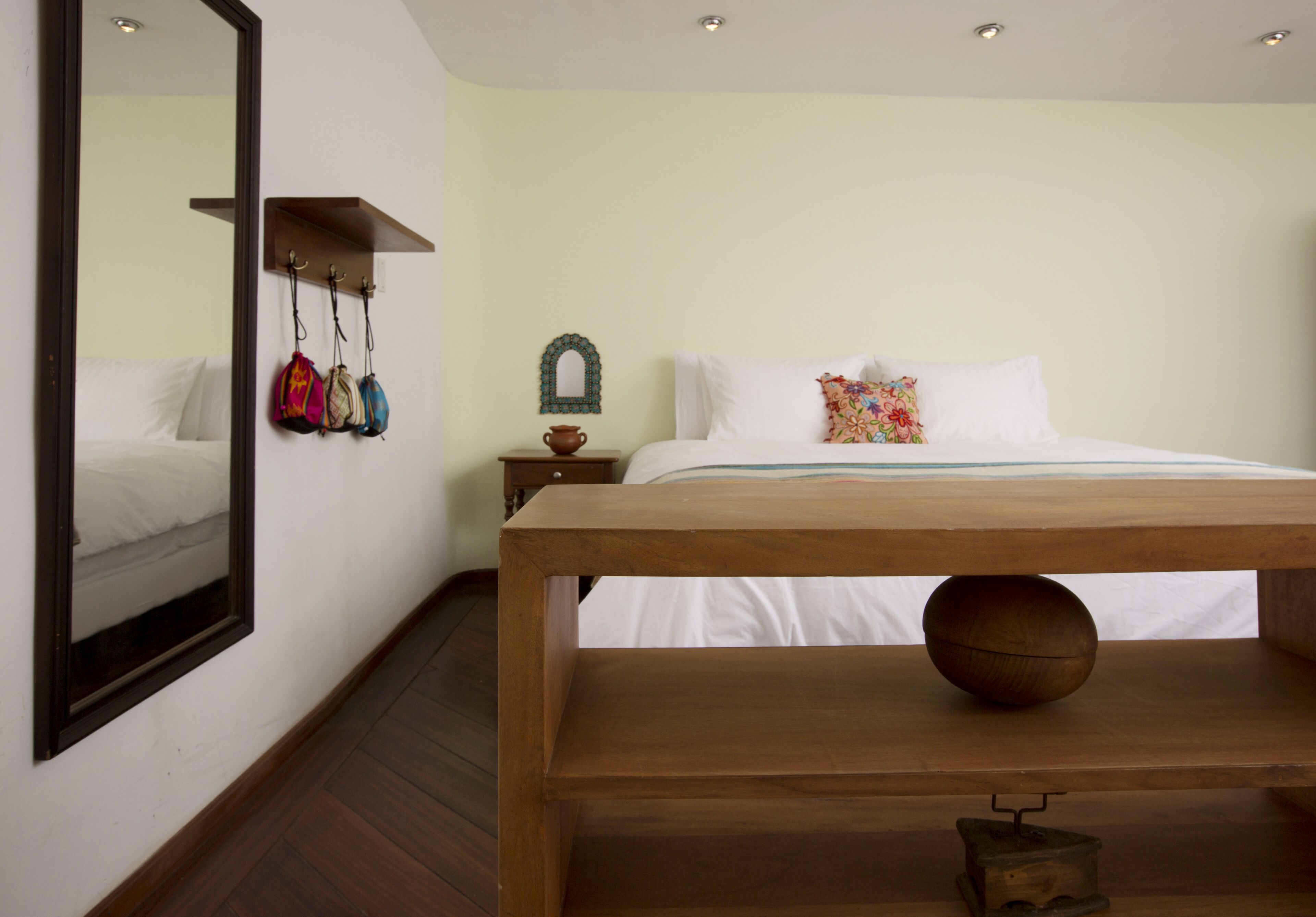 1 chambre, fer et planche à repasser, Wi-Fi gratuit, draps fournis