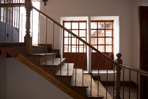 Interior - COZY & SPACIOUS BOUTIQUE LOFT Close to LA RONDA- AUTHENTIC Colonial touches (Quito)