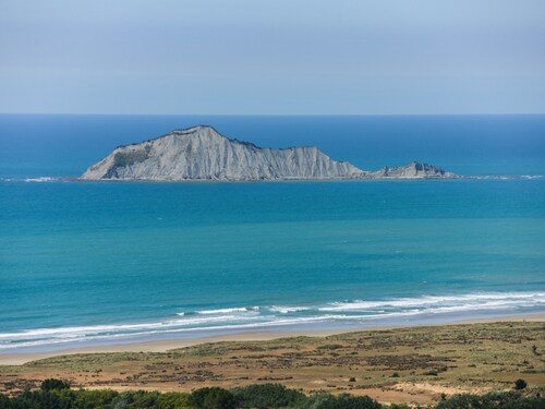 Bach 112 - Waimarama Holiday Home