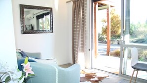 Living area - Apartment at Mapleview (Lake Tekapo)