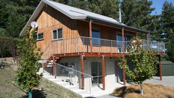 Mặt tiền nơi lưu trú