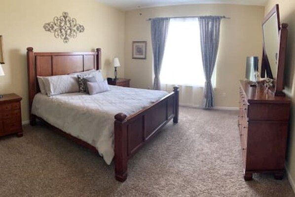 3 bedrooms, iron/ironing board, travel cot, WiFi