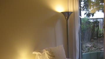 2 chambres, fer et planche à repasser, Wi-Fi gratuit, draps fournis