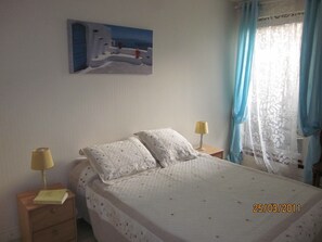 2 quartos, ferros/tábuas de passar roupa, Wi-Fi de cortesia