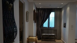 Villa, Garden View | Living area | 44-inch LCD TV with satellite channels, TV - Dar Monia (La Marsa)