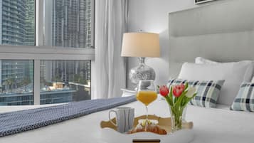 2 bedrooms, iron/ironing board, travel cot, free WiFi