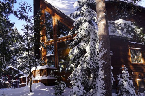 Year Around Beautiful Lake Home on Birch Lake 3 hours from Minneapolis. 