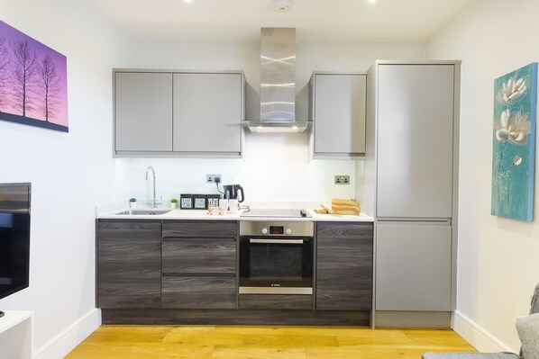 Fridge, microwave, oven, dishwasher