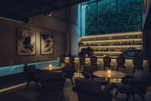 Bar (en la propiedad)