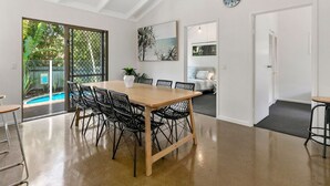 Deluxe House, 4 Bedrooms, 2 Bathrooms, Pool View | In-room dining - Private Paradise Minutes from the Beach (Sunshine Beach)