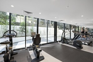 Gym - 3 BDR Innercity Stunner with pool & gym (Melbourne)