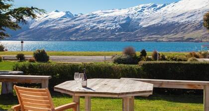 Lake Villa 3 makuuhuonetta Kingston