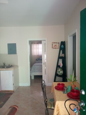 1 bedroom, in-room safe, iron/ironing board, free WiFi