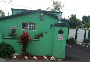 Property grounds - Rose Overlook @ 140 West Street Unit #5 (Nassau)