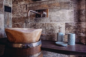 Double Room (Peasant's House) | Bathroom sink