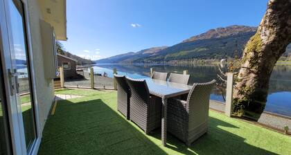 Ardmay Chalet, Arrochar, stunning lochside location Free Kayaks and SUPS