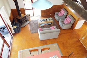 TV, fireplace, DVD player, stereo