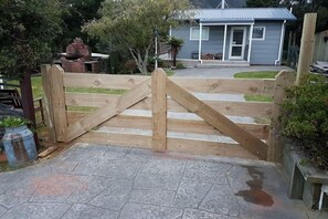 Exterior -  Stunning Views, Farm location. Remutaka cycle trail
 (Upper Hutt City)