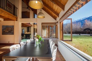 Wharenui dining area