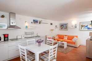 Interior - Holiday Home Anima Maris- Duplex Two Bedroom Holiday Home with Terrace and Sea View (Ston)