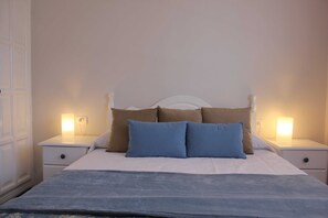 2 bedrooms, in-room safe, cribs/infant beds, WiFi