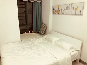 Signature-Apartment | Schreibtisch, Verdunkelungsvorhänge, kostenloses WLAN