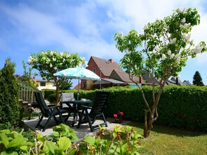 Unclassified image, 2 of 15, button