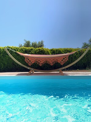 Outdoor pool - Avithos Beach 2 Mins. Private Pool & Garden. Airport 10 Minutes. (Kefalonia)
