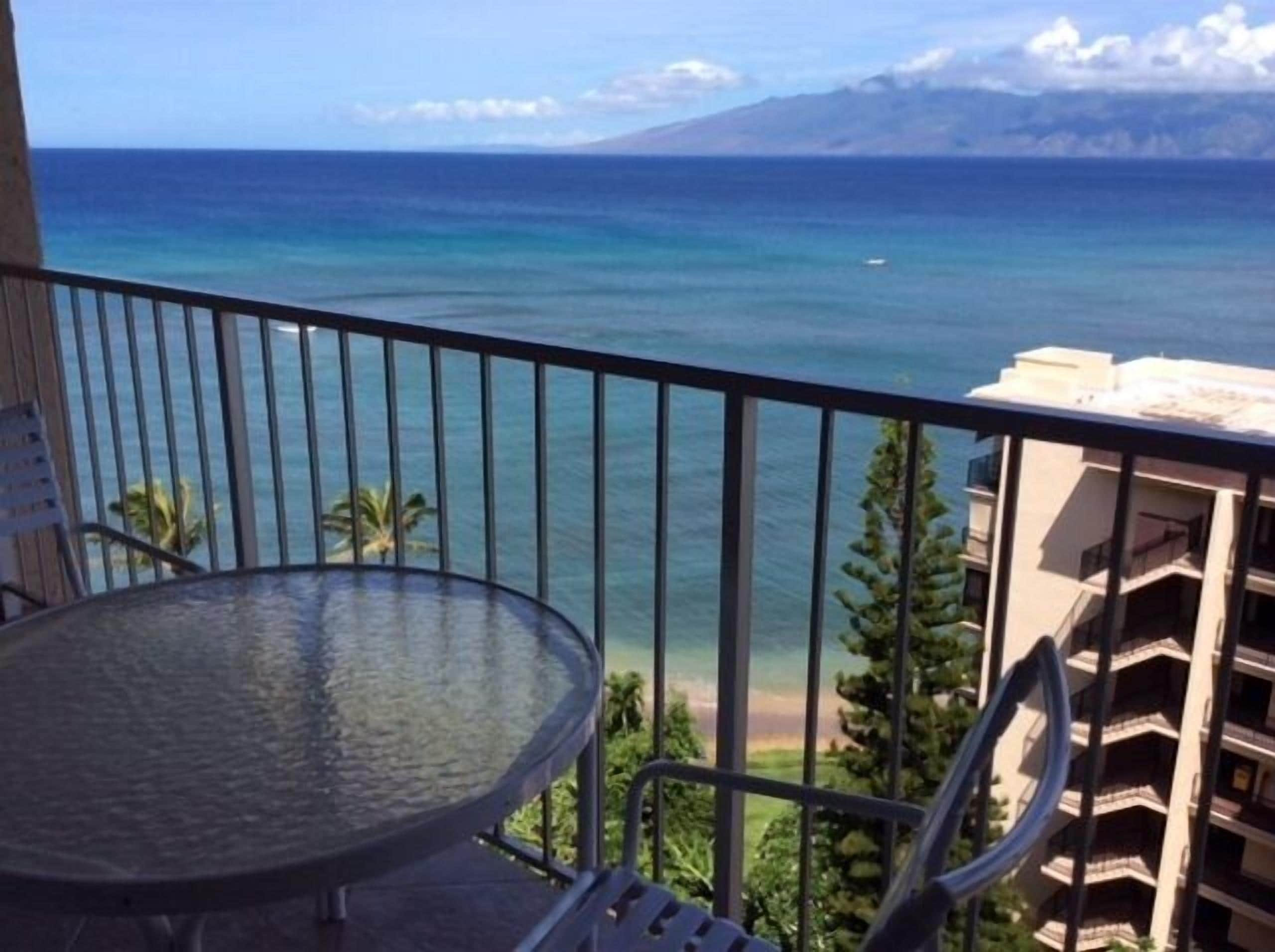 Oceanfront Studio Condo on Kahana Beach, Maui