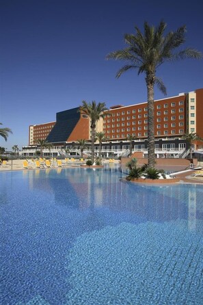 Outdoor pool - Marriott Park hotel Rome (Lazio)