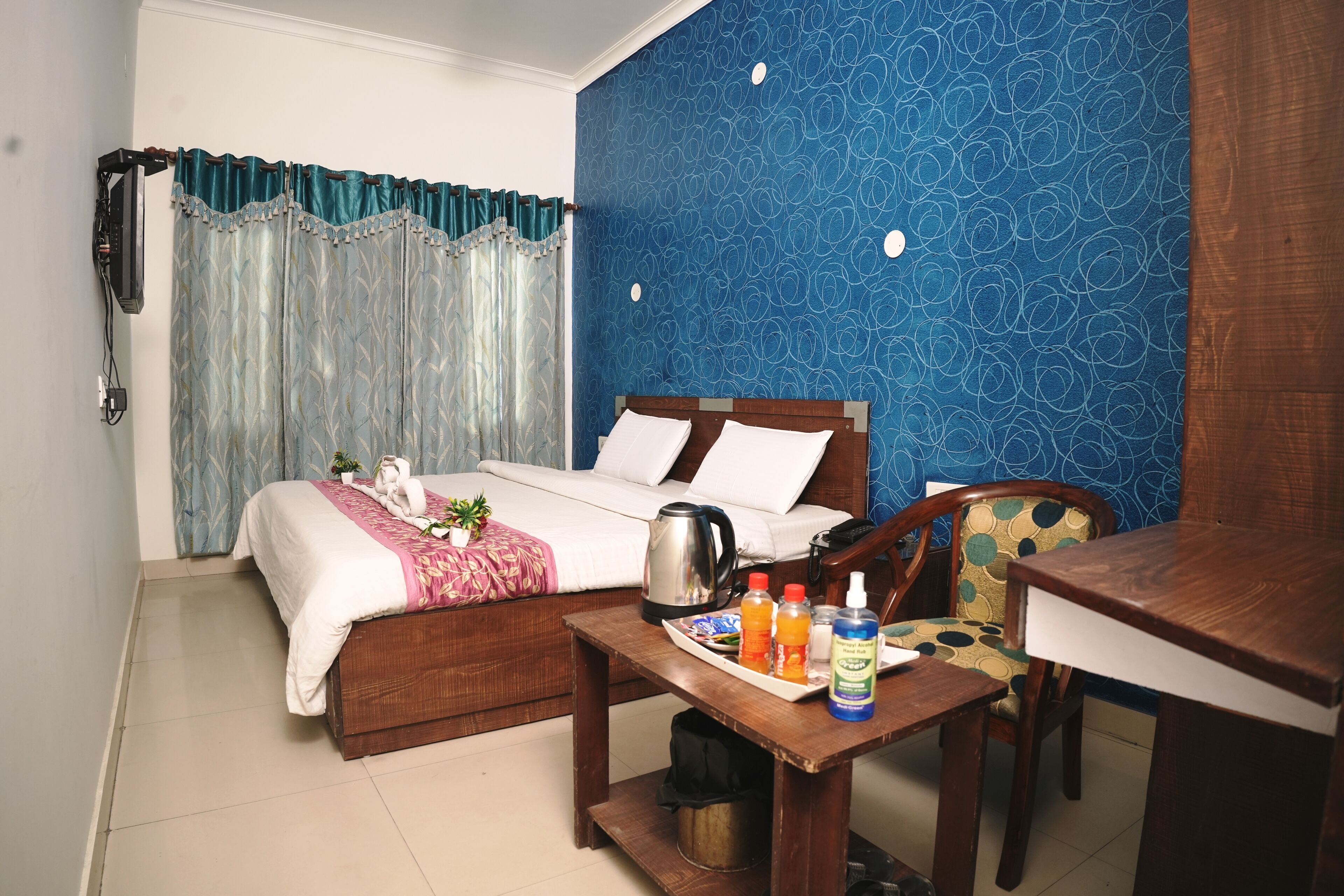 Blackout curtains, iron/ironing board, free WiFi, bed sheets