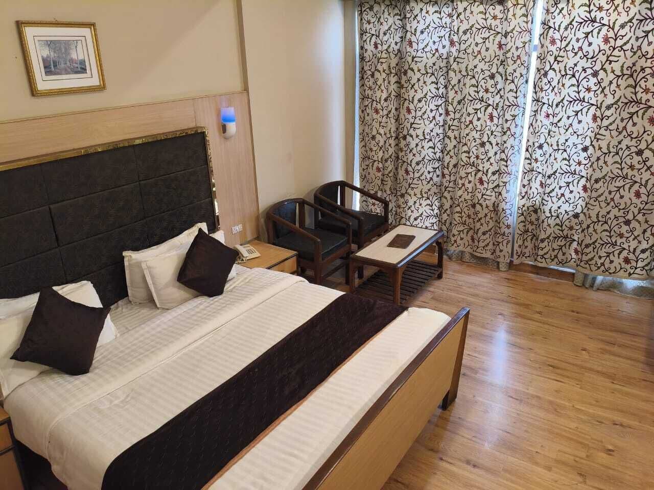 Individually decorated, individually furnished, desk, laptop workspace