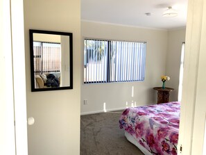 3 chambres, lit parapluie, Wi-Fi gratuit, draps fournis