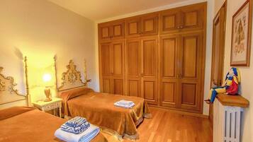 4 chambres, fer et planche Ă repasser, Wi-Fi gratuit, draps fournis