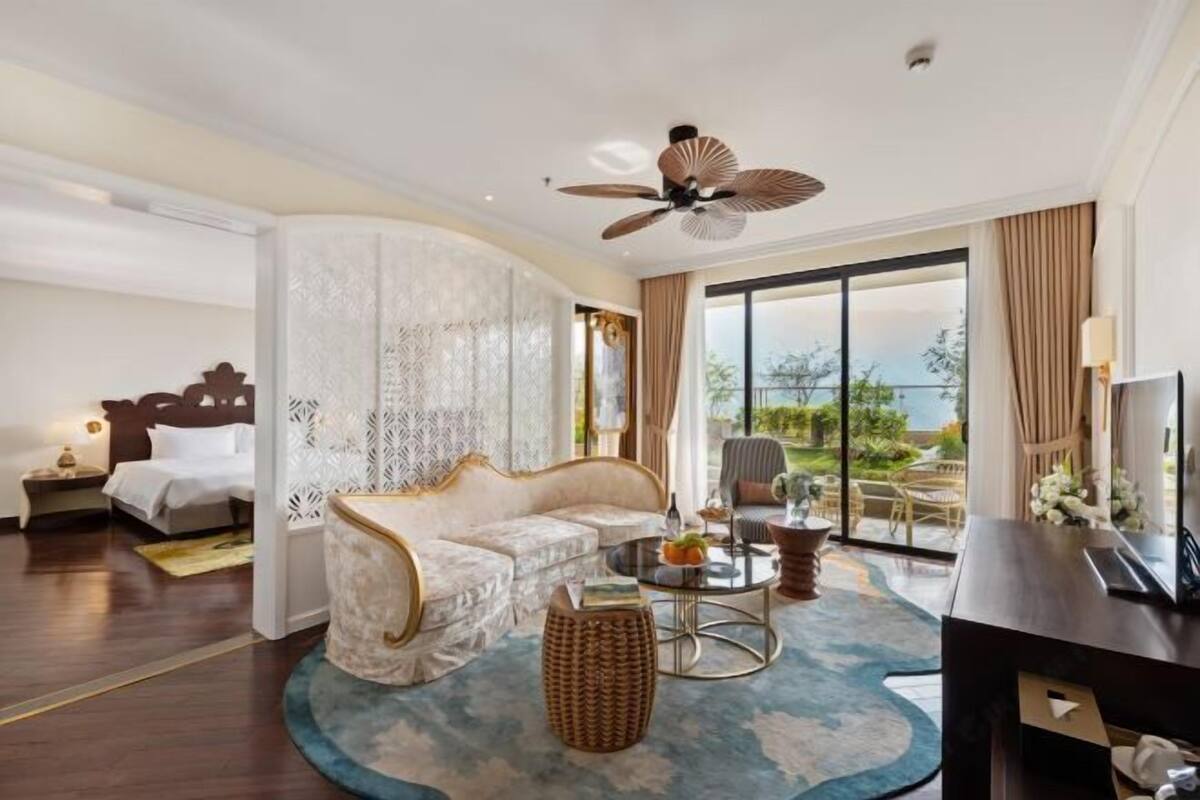 Ropa de cama de alta calidad y minibar 