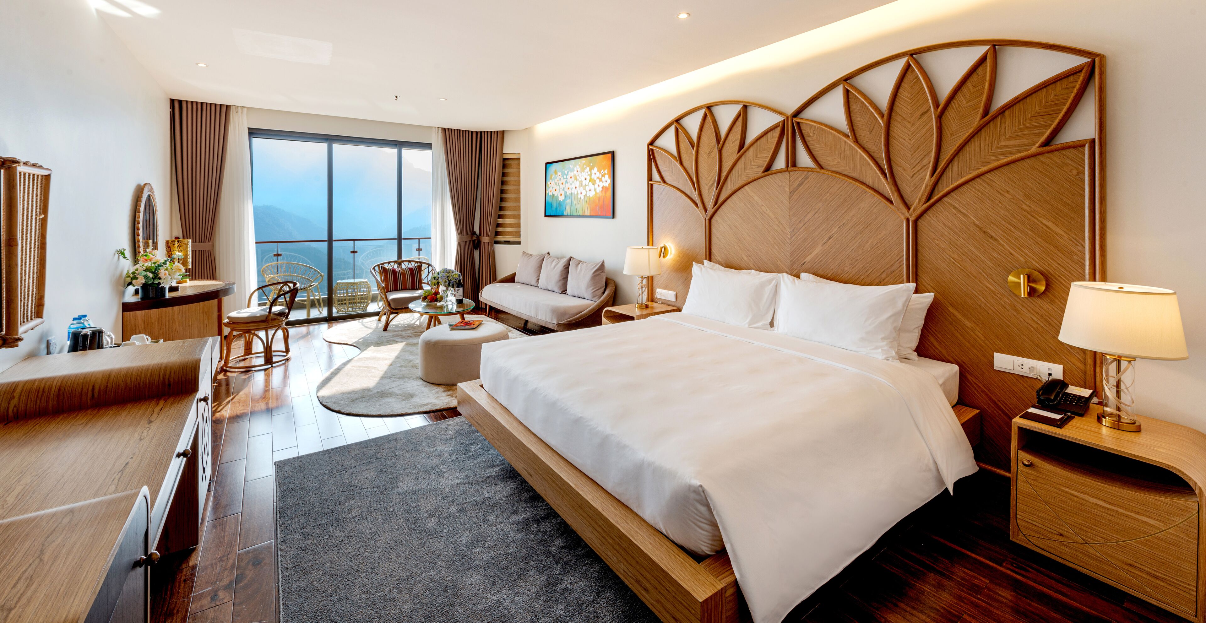 Premier Room, Valley View | Interior detail