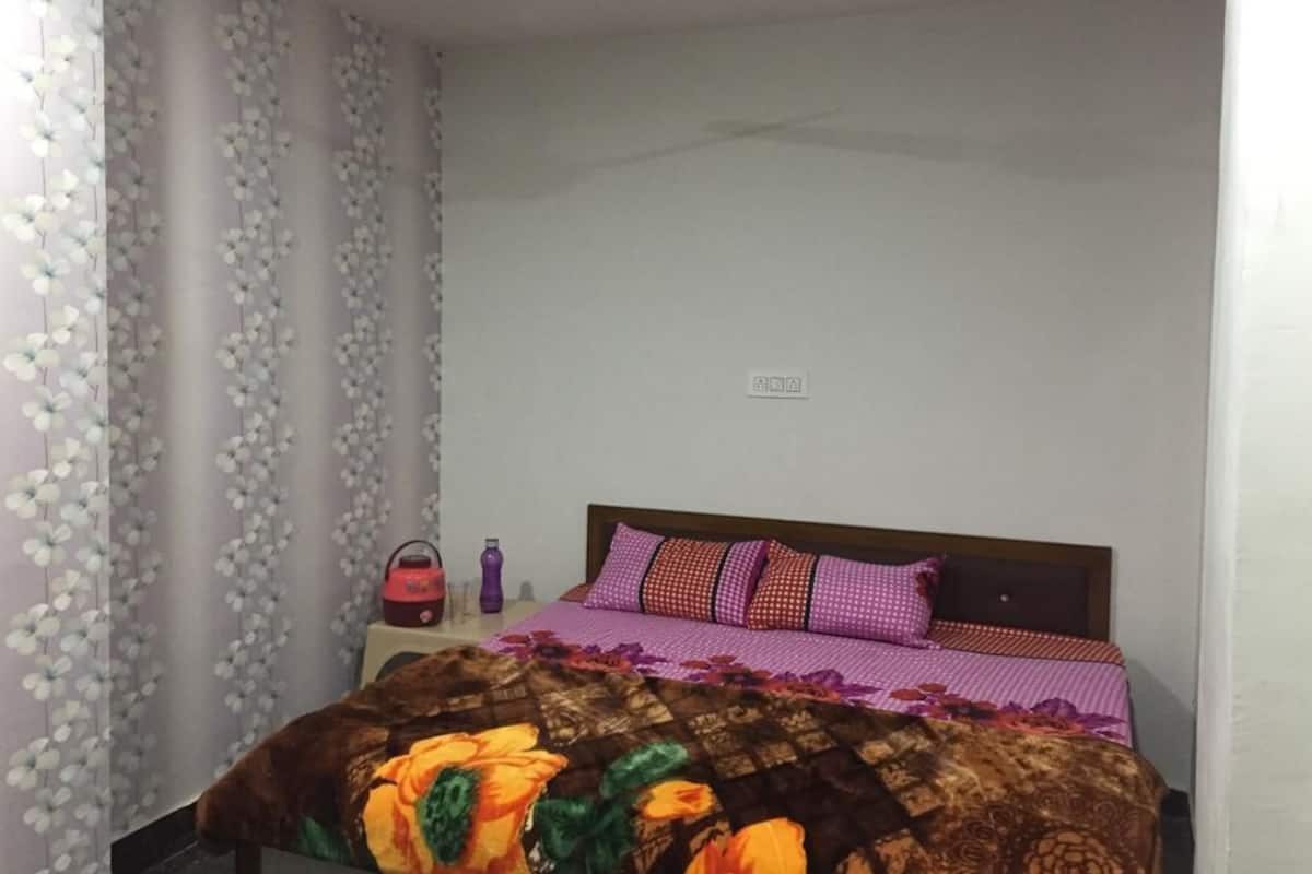 Rollaway beds, free WiFi